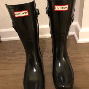 [NEW] Black Hunter boots! Size 5